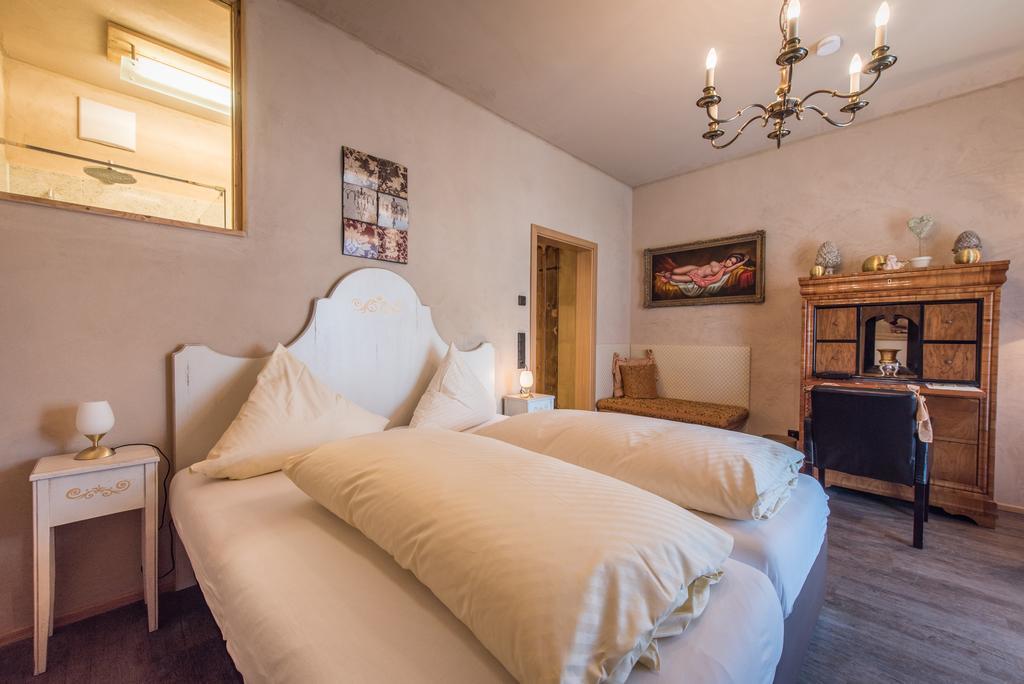 Landhotel Und Gasthof Hirsch Huettenreute Hosskirch Luaran gambar