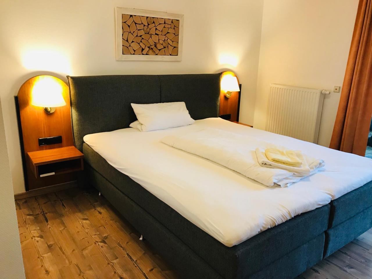 Landhotel Und Gasthof Hirsch Huettenreute Hosskirch Luaran gambar